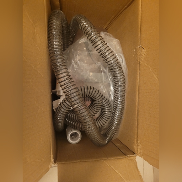 Brand new pet grooming vacuum white - Picture 3 of 8